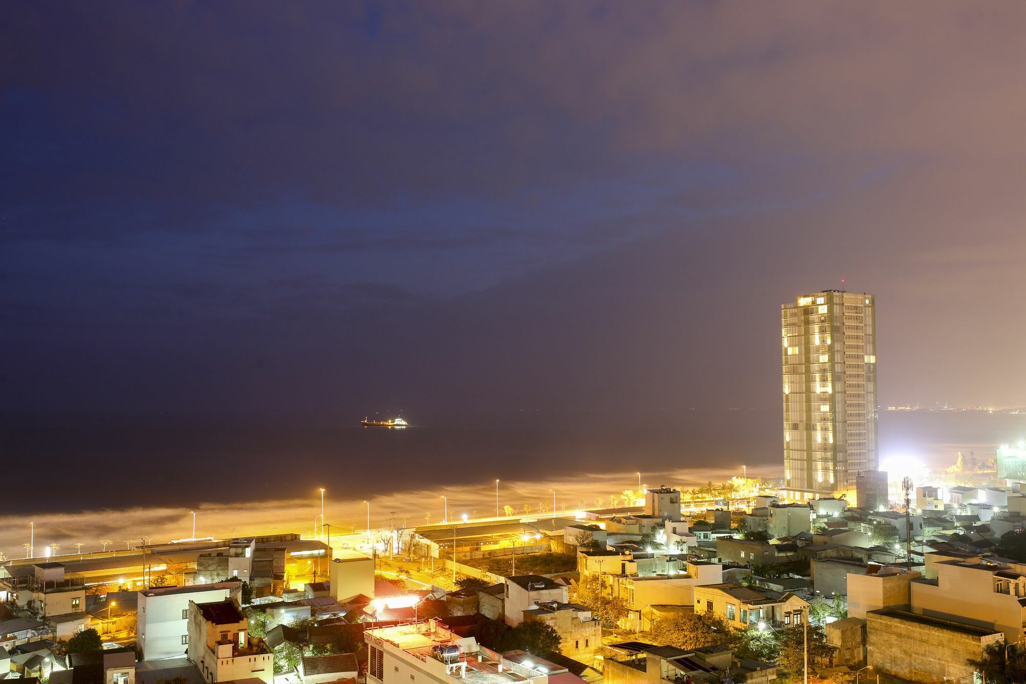Ha Noi Hotel Da Nang Bagian luar foto
